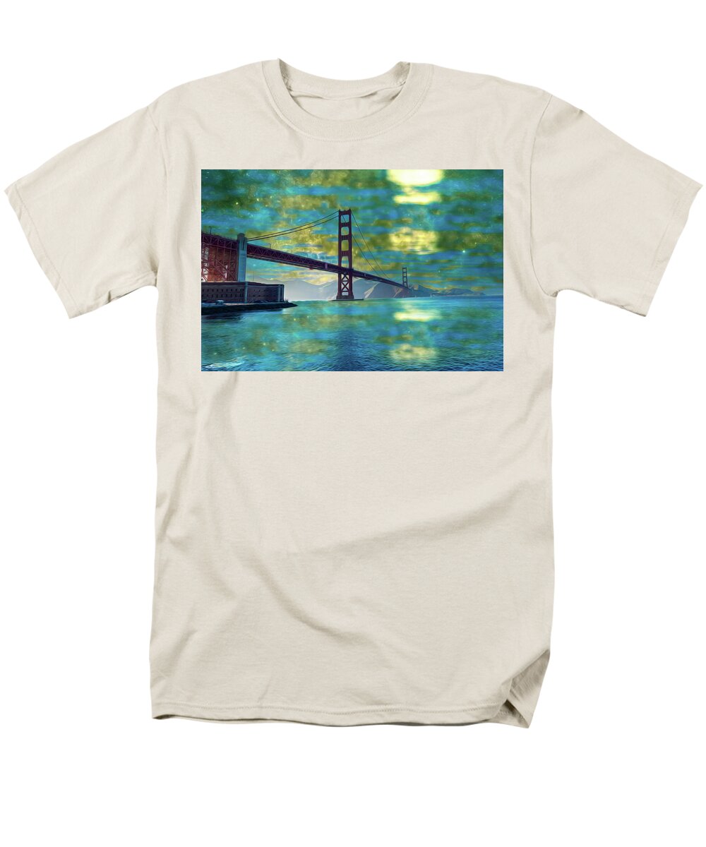 Golden Light on a Goldne day in the Golden Gate Bridge - Men's T-Shirt (Regular Fit)