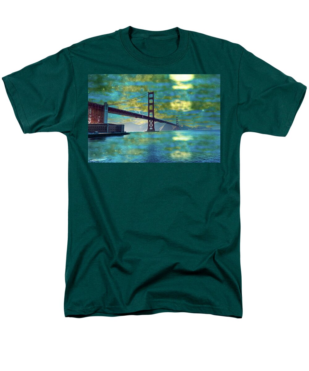 Golden Light on a Goldne day in the Golden Gate Bridge - Men's T-Shirt (Regular Fit)