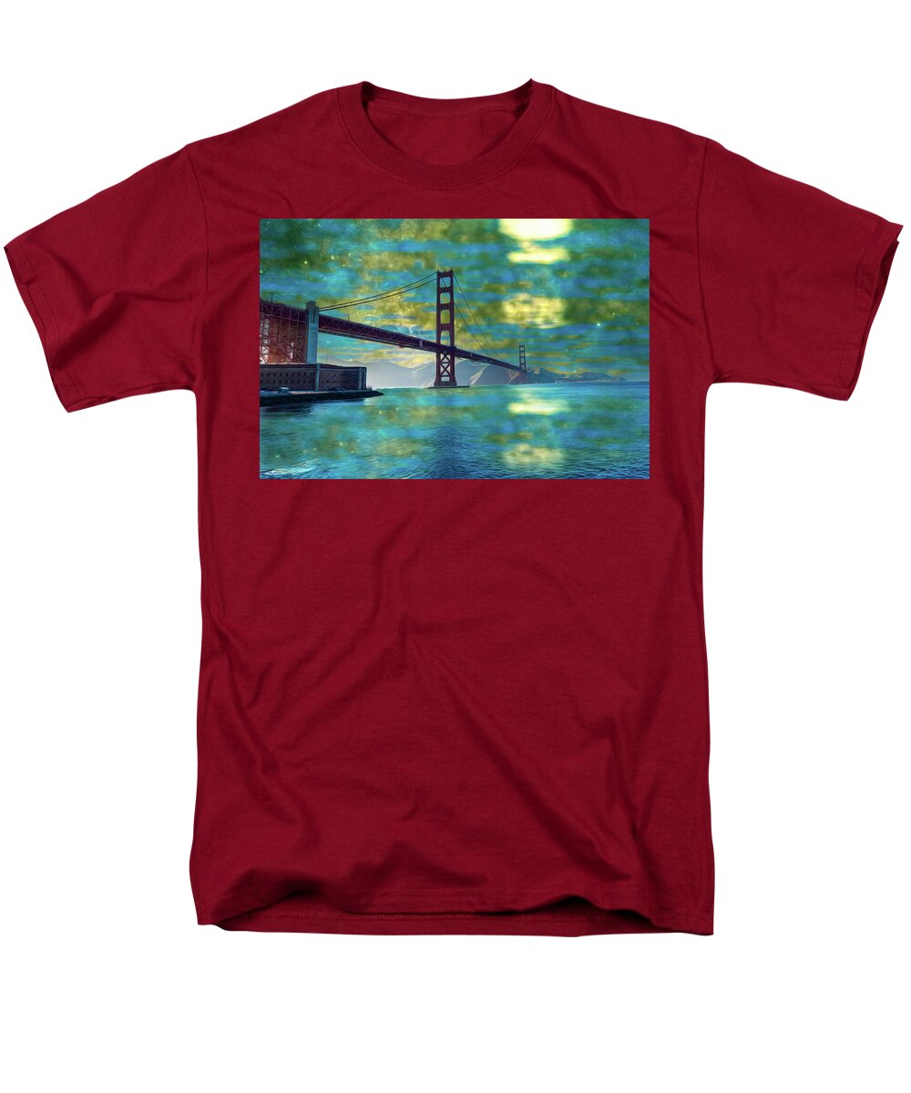 Golden Light on a Goldne day in the Golden Gate Bridge - Men's T-Shirt (Regular Fit)