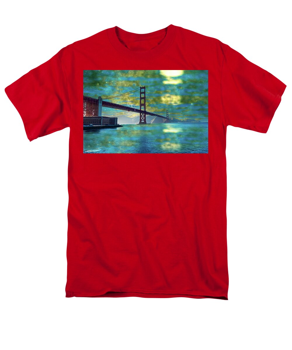 Golden Light on a Goldne day in the Golden Gate Bridge - Men's T-Shirt (Regular Fit)