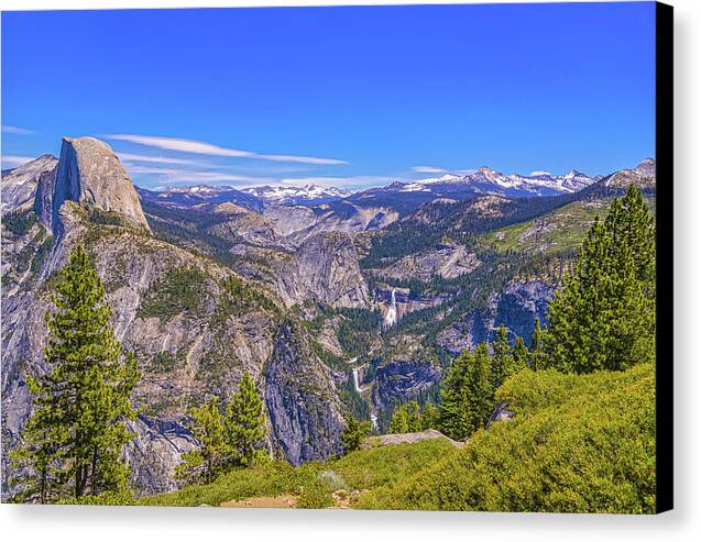 Vibrant Wonderful Landscape From Glacier Point - Canvas Print