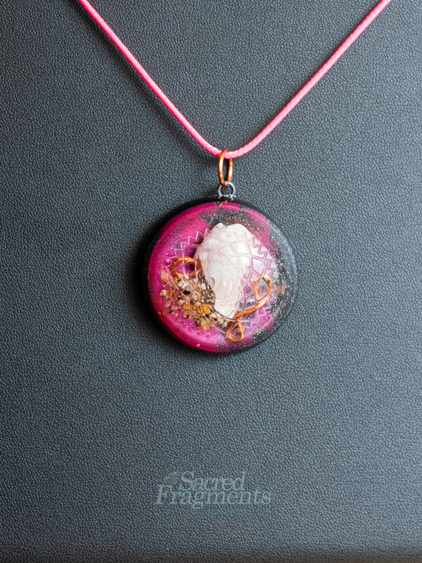 Crown Chakra Orgone Pendant with Shungite Stone