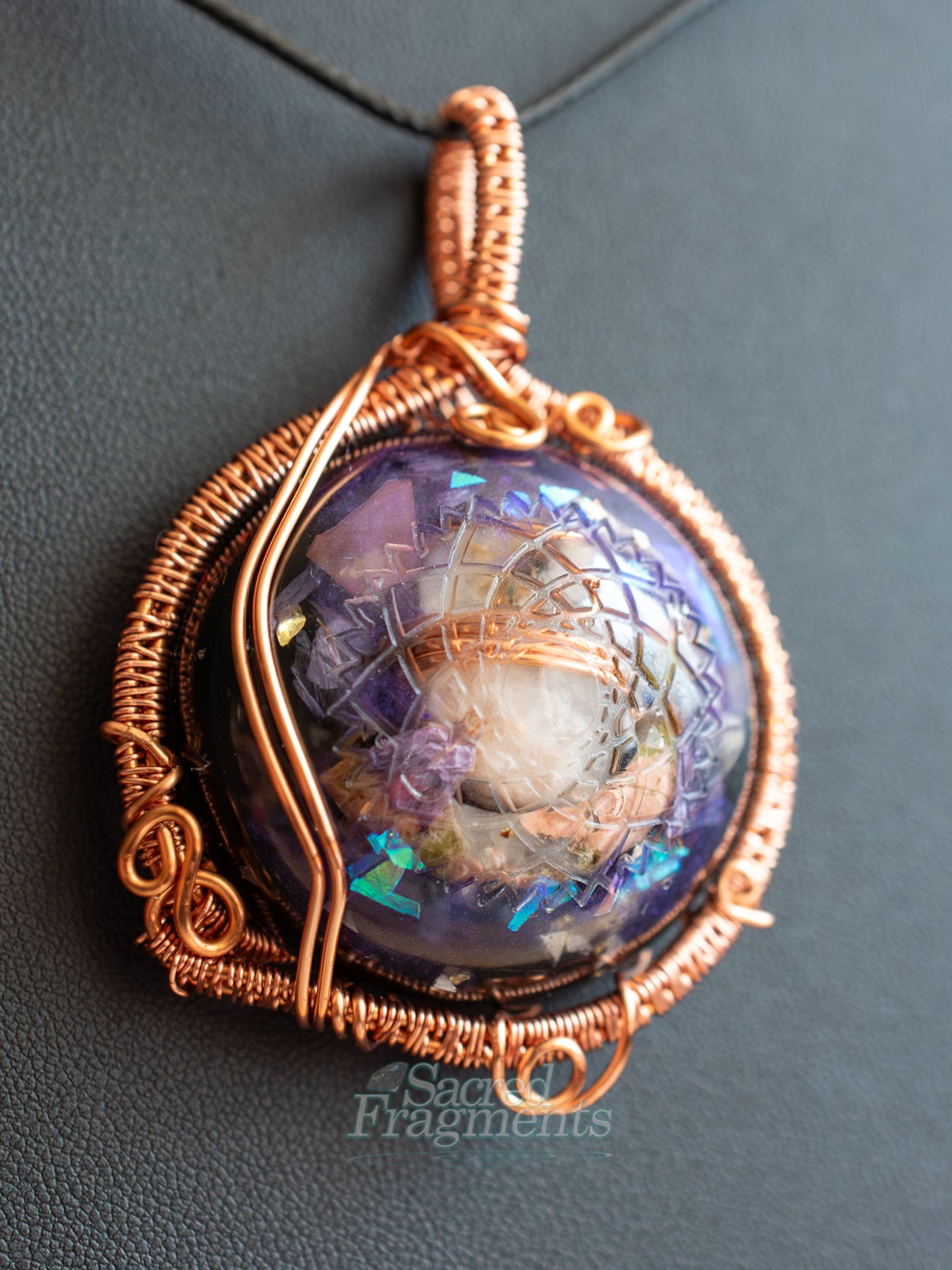 Crown Chakra Orgone Pendant with Shungite Stone
