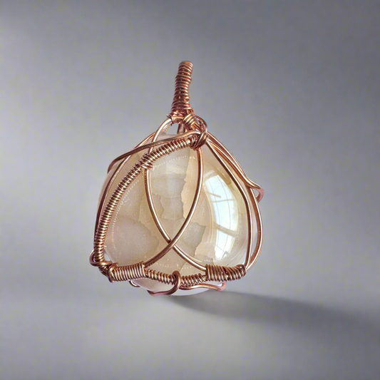 Soothing and Calming Energies Agate Pendant