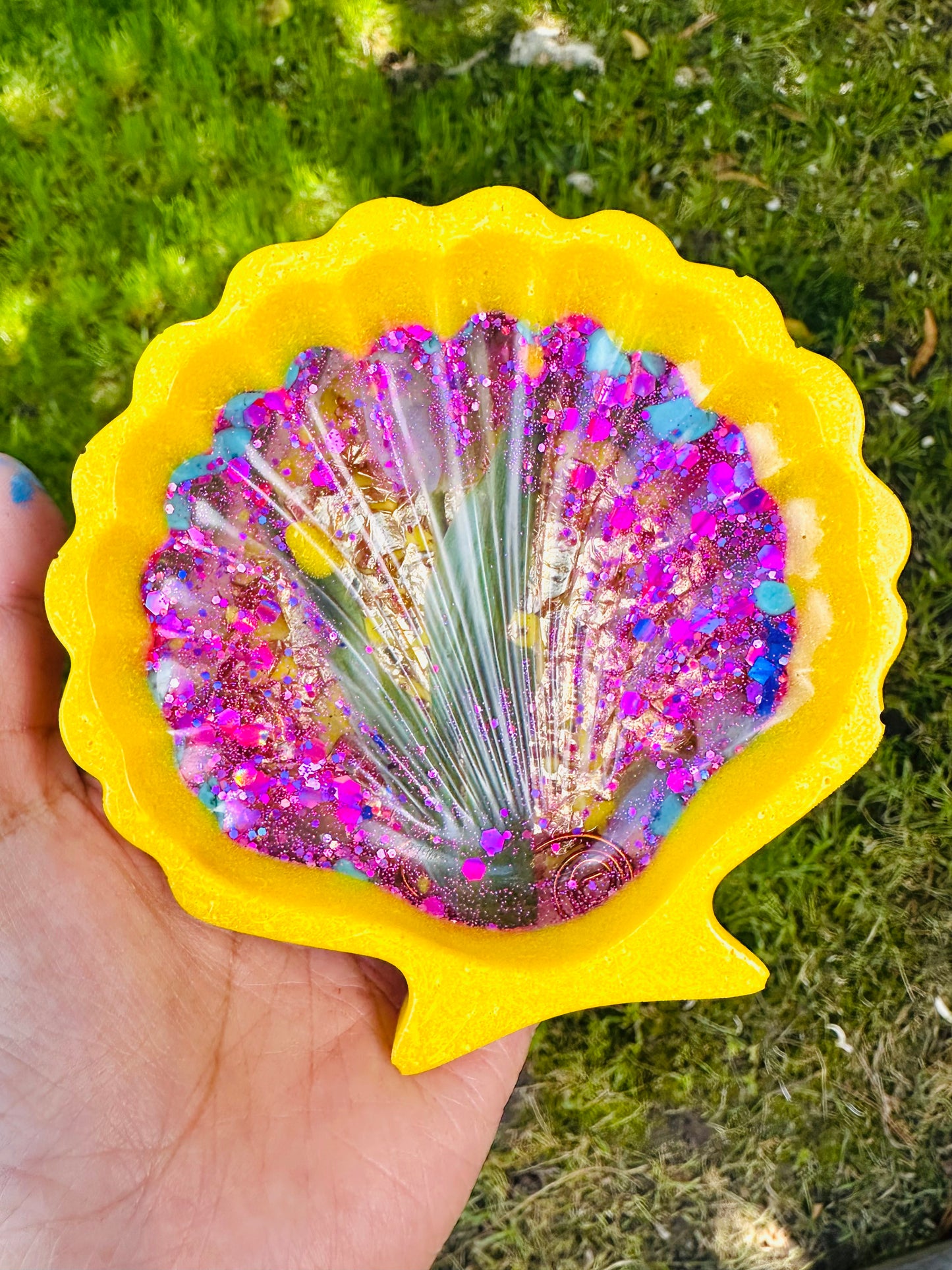 Shell Tray Spring Tulip Orgonite