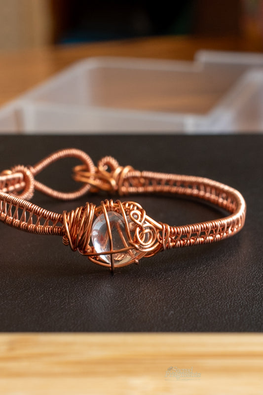 Powerful Quartz Heart Copper Weaved Bracelet