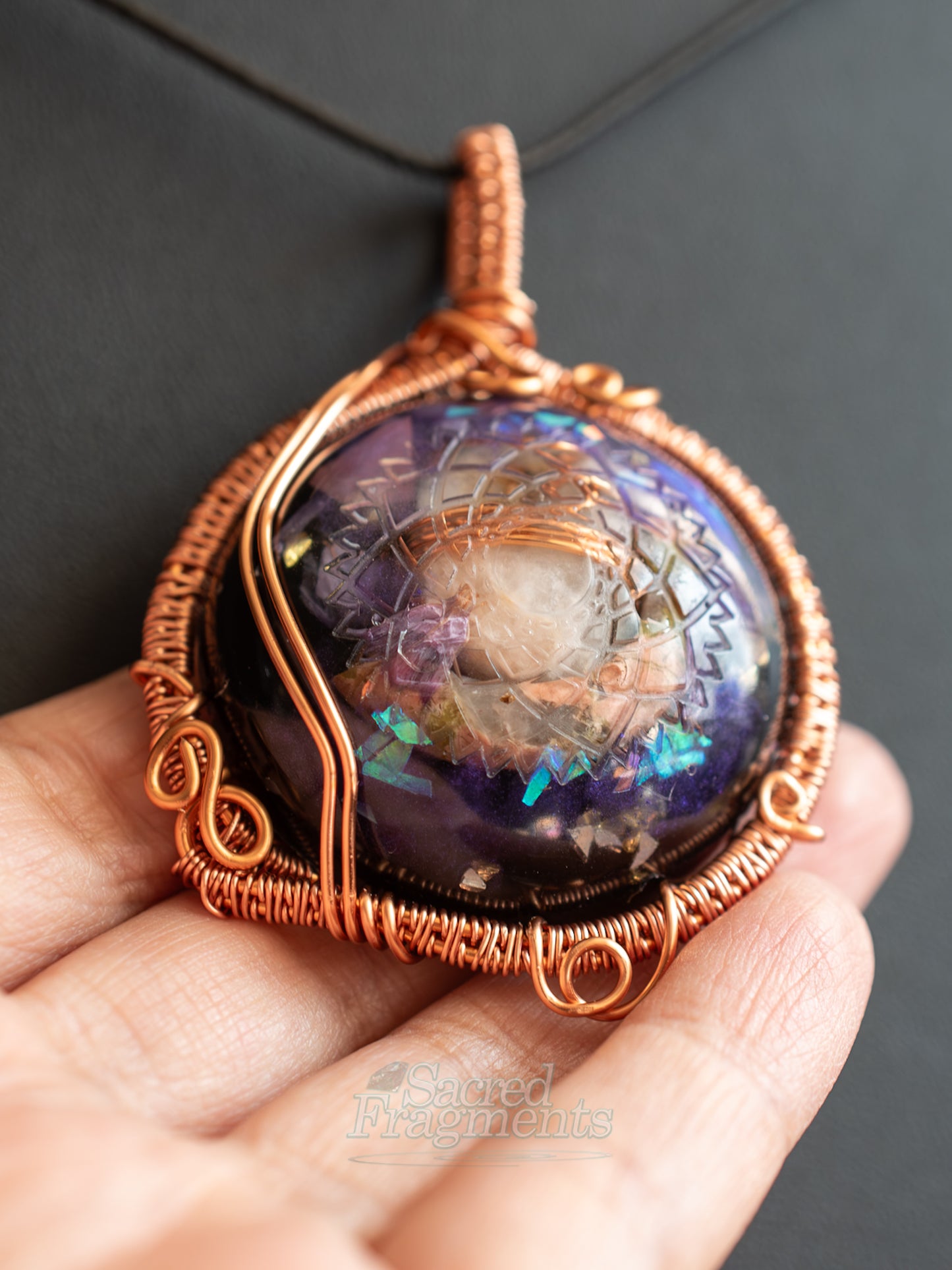 Crown Chakra Orgone Pendant with Shungite Stone