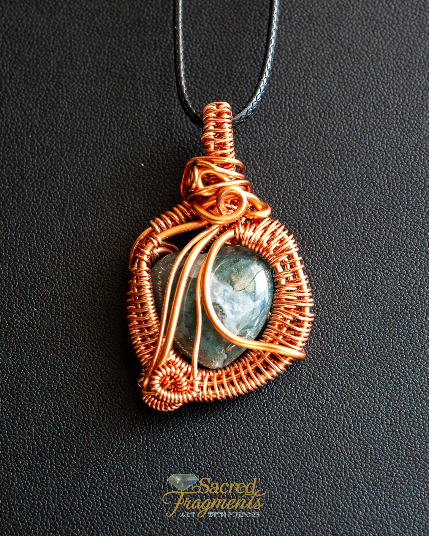 Moss Agate • Clear your Mind Amulet