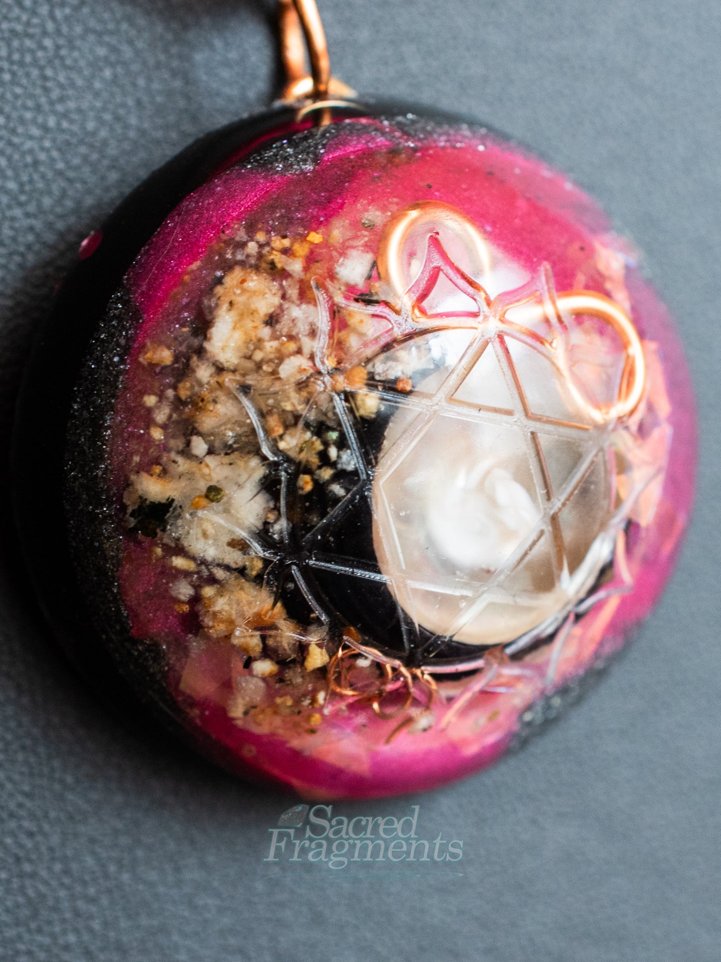 Heart Chakra Orgone Pendant with Shungite Stone