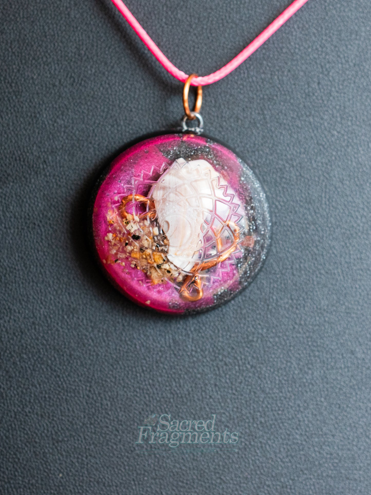 Crown Chakra Orgone Pendant with Shungite Stone