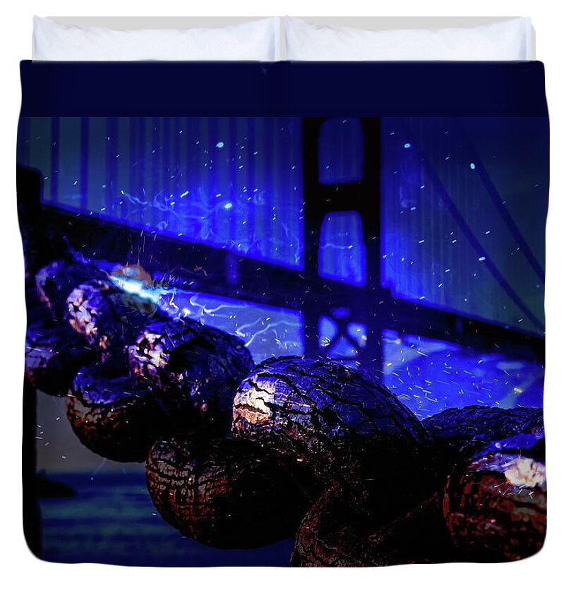 Chain in San Francisco and Golden Gate Bridge Night Art - Duvet Cover