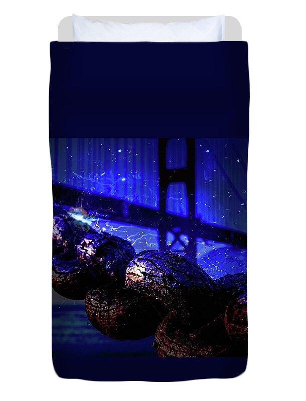Chain in San Francisco and Golden Gate Bridge Night Art - Duvet Cover