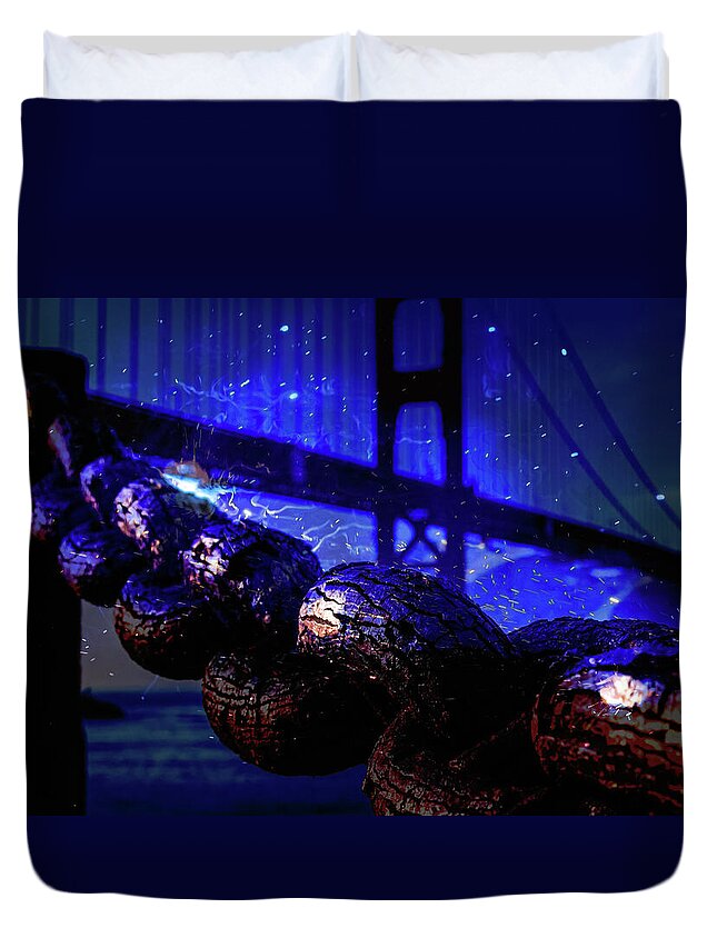 Chain in San Francisco and Golden Gate Bridge Night Art - Duvet Cover