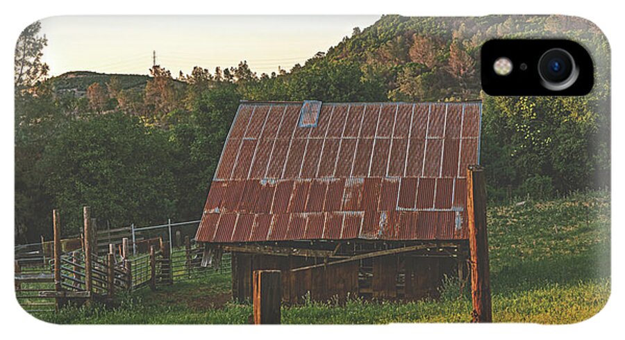 Ladnscape of an Old Barn - Phone Case