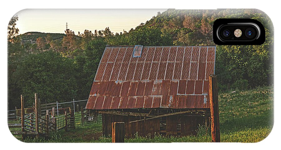 Ladnscape of an Old Barn - Phone Case