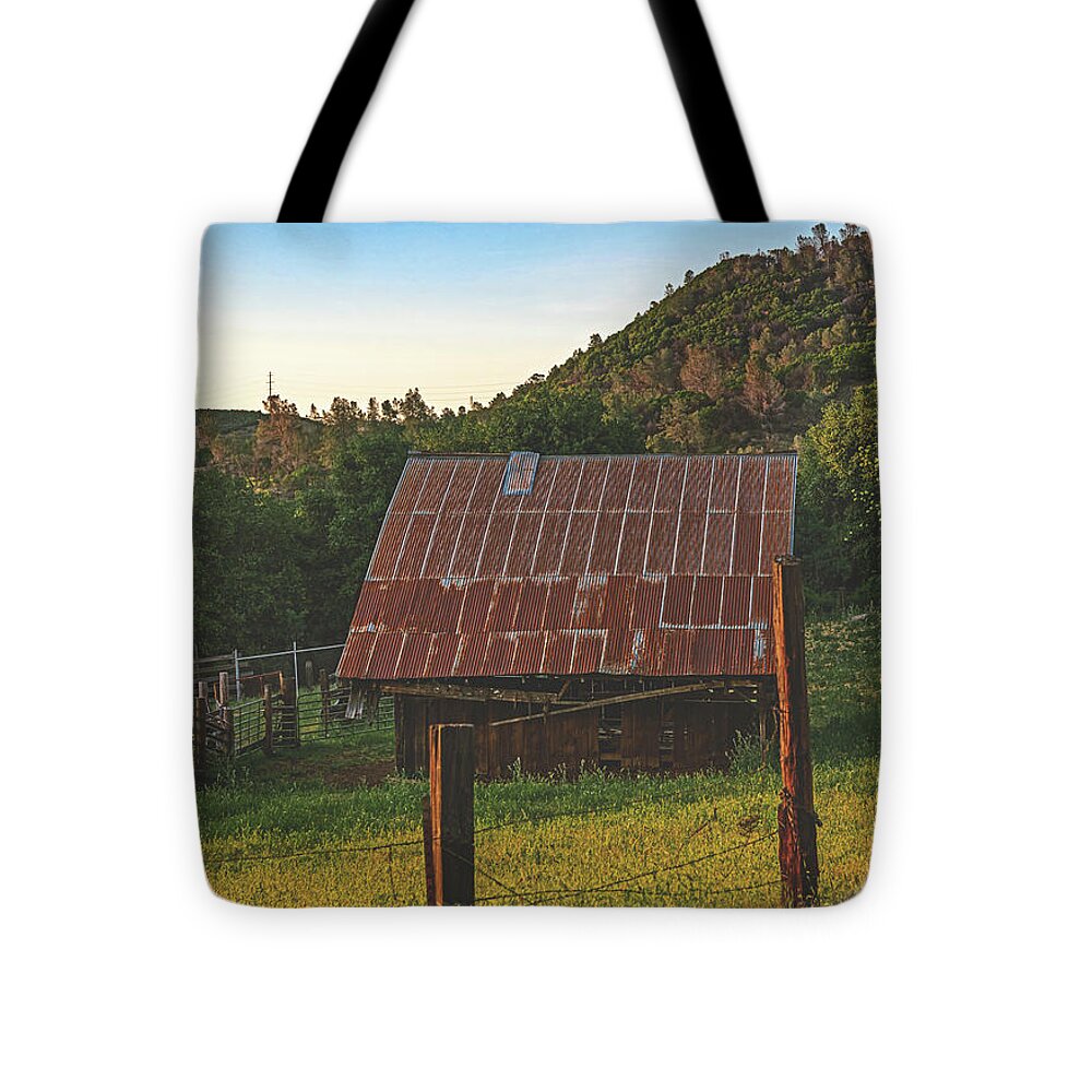 Ladnscape of an Old Barn - Tote Bag