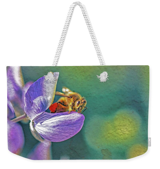 Rough Art Wall Layer of a Bee on a Flower - Weekender Tote Bag