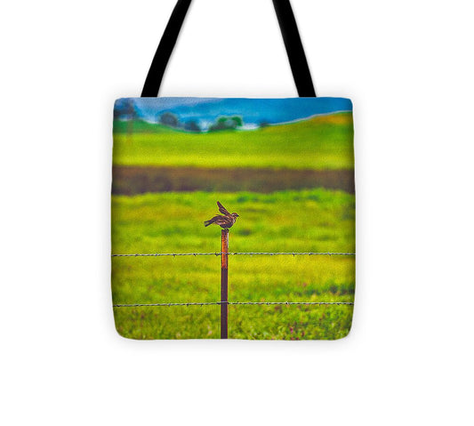 Small Bird Ready for take off Landscape - Tote Bag