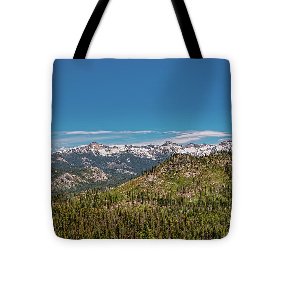 Snowy Yosemite Landscape Scene - Tote Bag