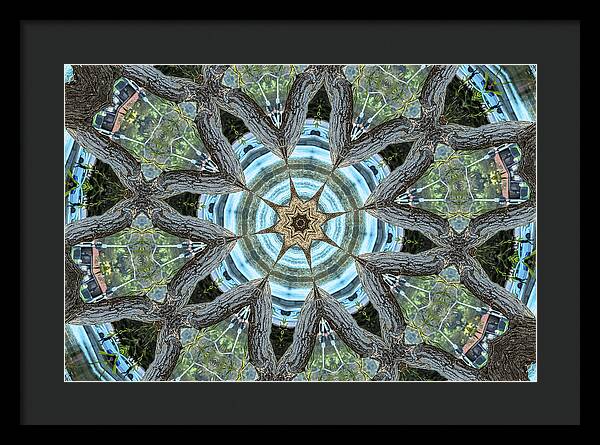 Wood Links Abstract art Kaleidoscope - Framed Print